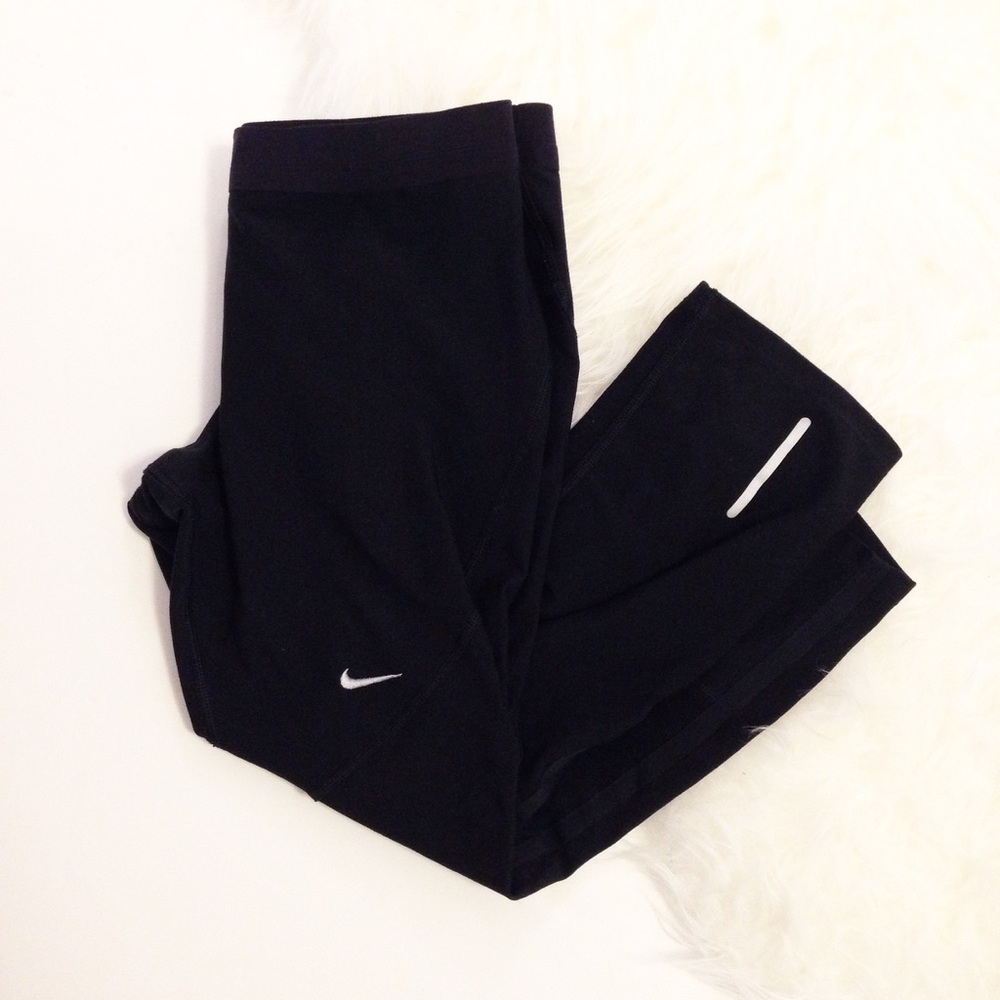 NIKE Black Capris
